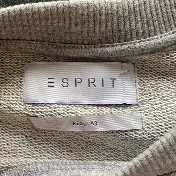 Esprit Sweater - Picture 2 of 2